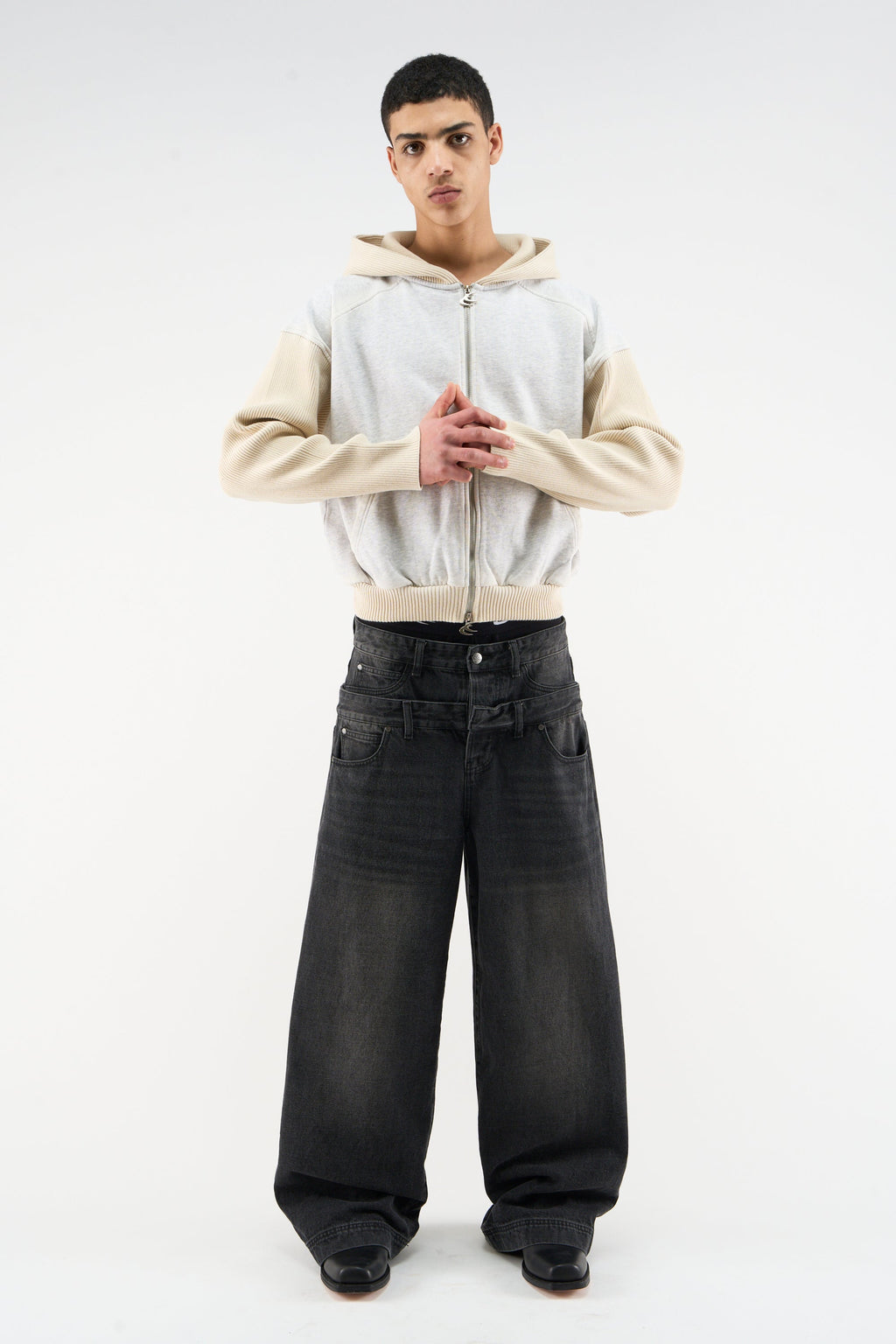 Exit Grey Zipper