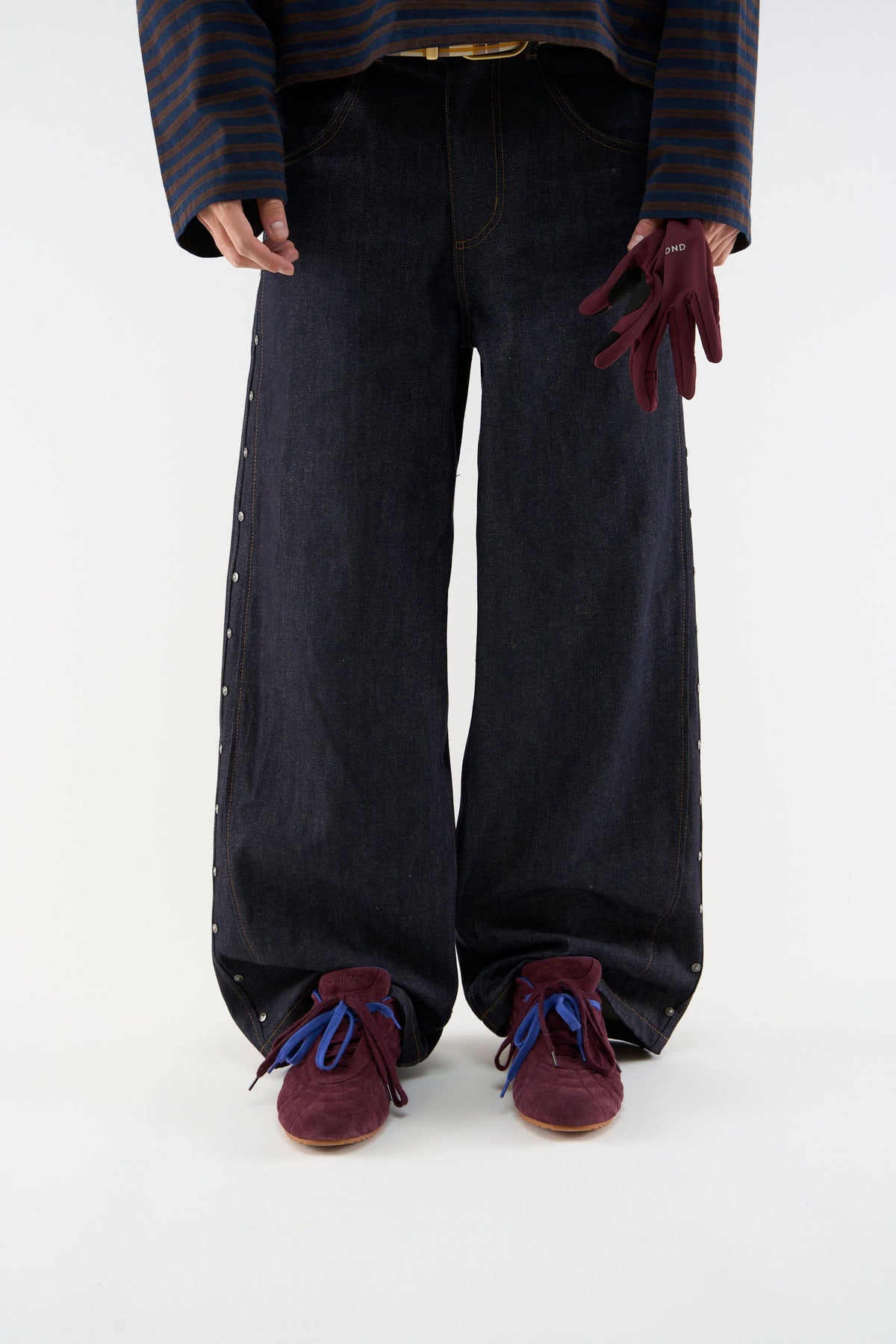 Iconic Suede Burgundy Sneaker
