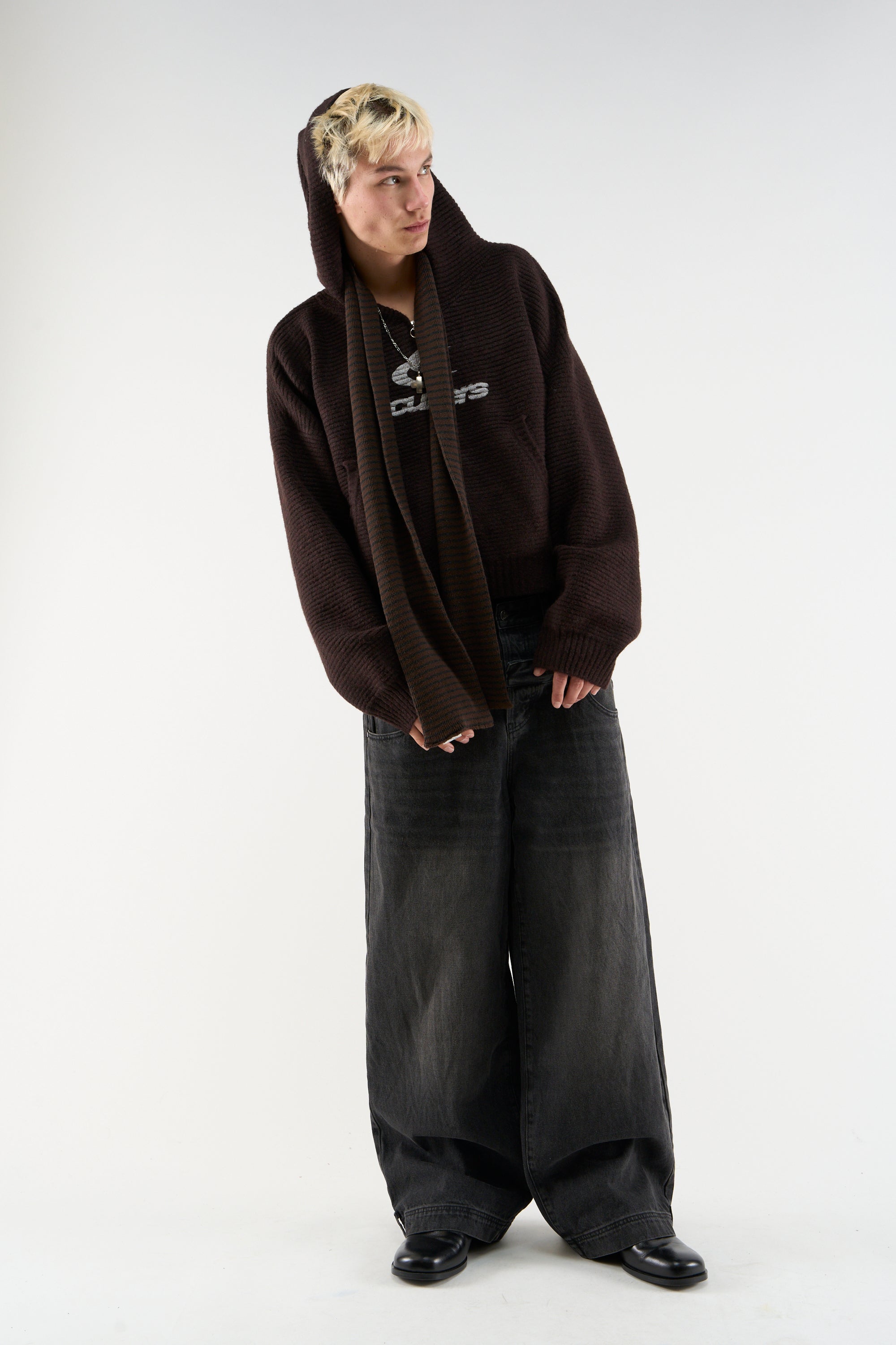 Roots Brown Knit Zipper
