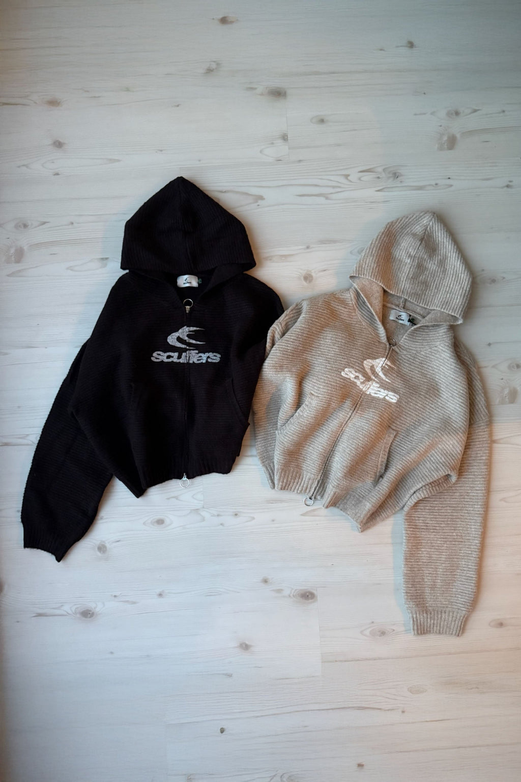 Roots Brown Knit Zipper